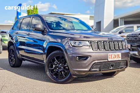 Grey 2020 Jeep Grand Cherokee Wagon Night Eagle (4X4)