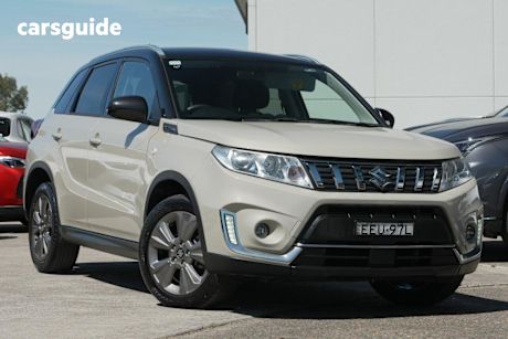 White 2019 Suzuki Vitara Wagon