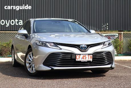 Silver 2020 Toyota Camry Sedan Ascent