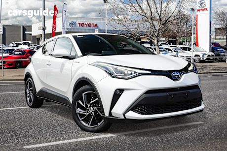 White 2023 Toyota C-HR Wagon Koba (2Wd) Hybrid