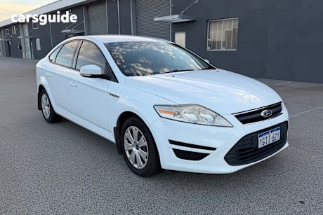 White 2011 Ford Mondeo Hatchback Lx Tdci