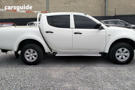 2009 Mitsubishi Triton Double Cab Utility Glx