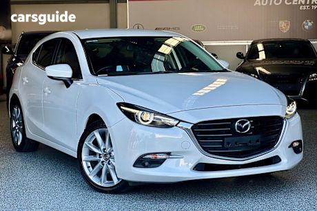 White 2018 Mazda 3 Hatchback Sp25 Gt