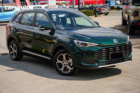 Green 2025 MG ZS Wagon Excite Hybrid+