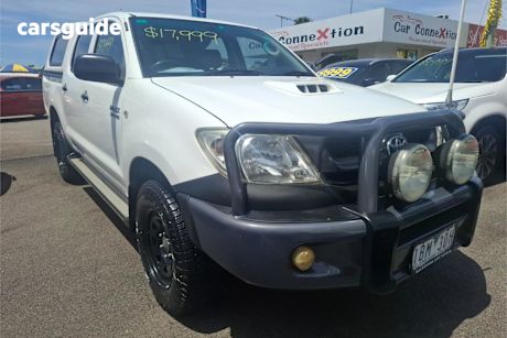 White 2011 Toyota Hilux Dual Cab Pick-up Sr (4X4)