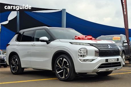 White 2022 Mitsubishi Outlander Wagon Exceed Tourer 7 Seat (Awd)