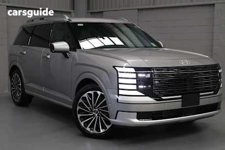 Silver 2025 Hyundai Palisade Wagon Calligraphy (8 Seat) Hev