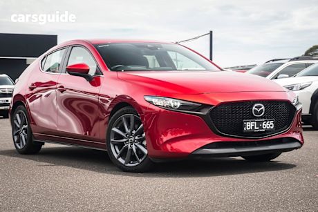 Red 2019 Mazda 3 Hatchback G25 Evolve