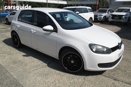 White 2010 Volkswagen Golf Hatchback 77 Tsi