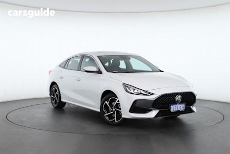 White 2023 MG MG5 Sedan Essence