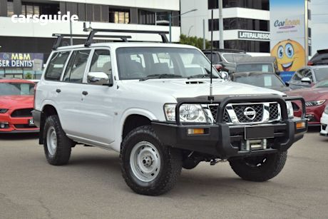 White 2011 Nissan Patrol Wagon Dx (4X4)