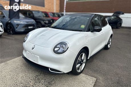 White 2025 GWM ORA Hatchback Standard Range