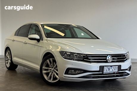 White 2020 Volkswagen Passat Sedan 140Tsi Business