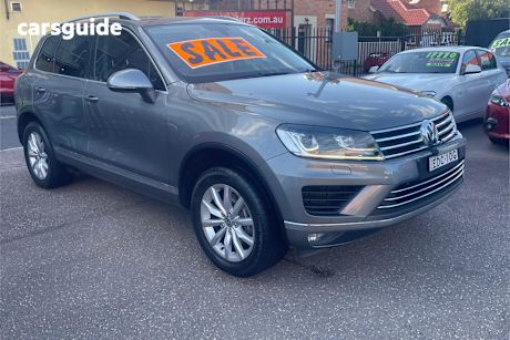Grey 2015 Volkswagen Touareg Wagon 150 Tdi