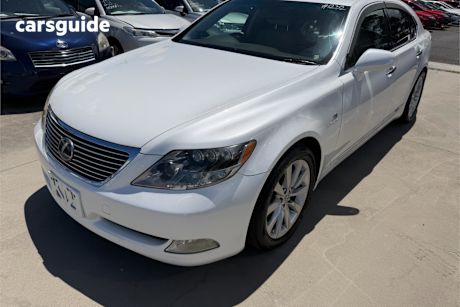 White 2007 Lexus LS Sedan HYBRID