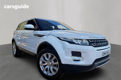 White 2014 Land Rover Range Rover Evoque SUV TD4 PURE 4X4