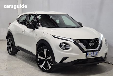White 2023 Nissan Juke Hatchback St-L