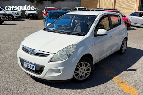 White 2011 Hyundai I20 Hatchback Active