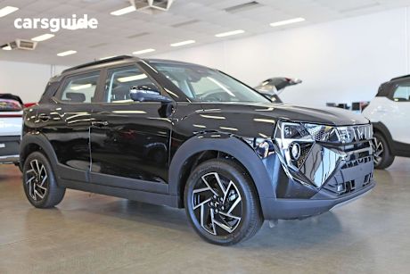 Black 2025 Mahindra Xuv 3Xo Wagon Ax7L