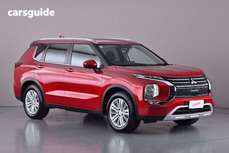 Red 2022 Mitsubishi Outlander Wagon Ls 7 Seat (2Wd)