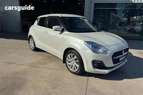 White 2022 Suzuki Swift Hatchback Gl S