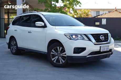 White 2018 Nissan Pathfinder Wagon St (4X2)