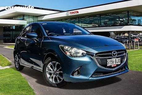 Grey 2016 Mazda 2 Hatchback Maxx