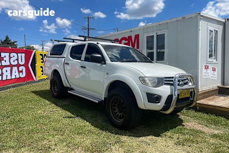 White 2015 Mitsubishi Triton Double Cab Utility Glx (4X4)