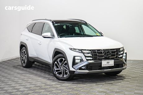 White 2025 Hyundai Tucson Wagon Premium Hybrid (Awd)