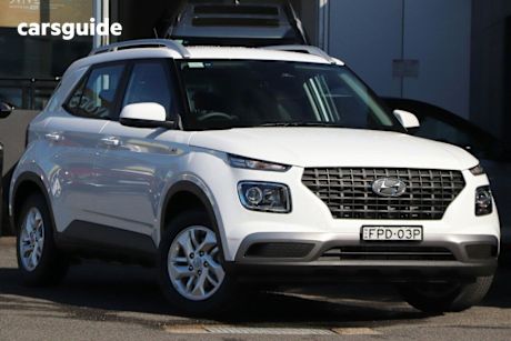 White 2025 Hyundai Venue Wagon