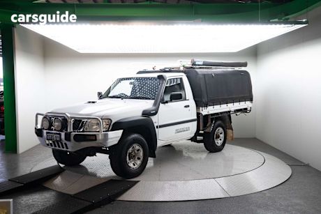 White 2011 Nissan Patrol Leaf Cab Chassis Dx (4X4)