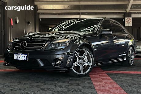 Grey 2009 Mercedes-Benz C63 Sedan Amg