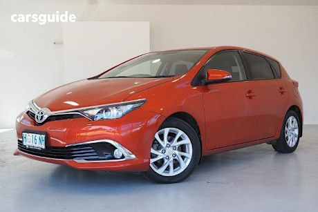 Orange 2018 Toyota Corolla Hatchback Ascent Sport