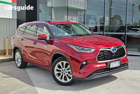 Red 2022 Toyota Kluger Wagon Grande Hybrid Awd