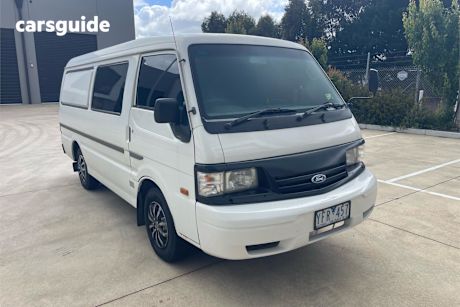White 2005 Ford Econovan Van Lwb