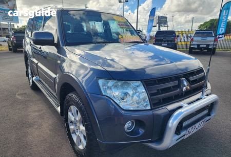 Grey 2010 Mitsubishi Pajero Wagon Activ