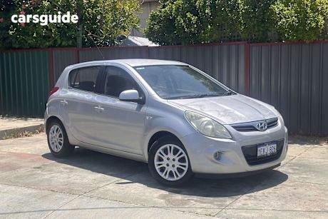 Silver 2011 Hyundai I20 Hatchback Active