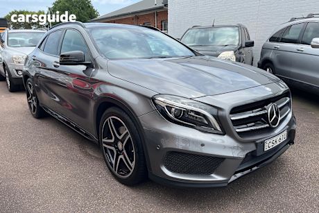 Grey 2014 Mercedes-Benz GLA250 Wagon 4Matic