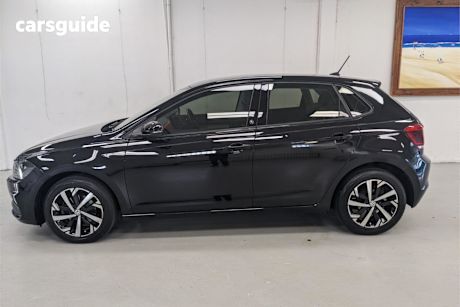 Black 2018 Volkswagen Polo Hatchback Beats