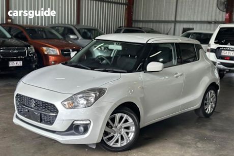 White 2023 Suzuki Swift Hatchback Gl Shadow