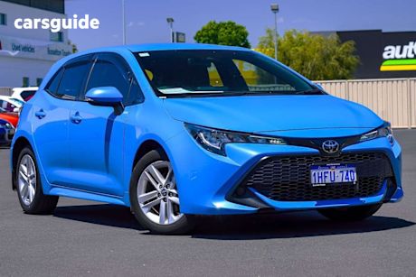 Blue 2021 Toyota Corolla Hatchback Ascent Sport