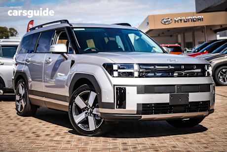 Silver 2025 Hyundai Santa FE Wagon Hev (Awd)