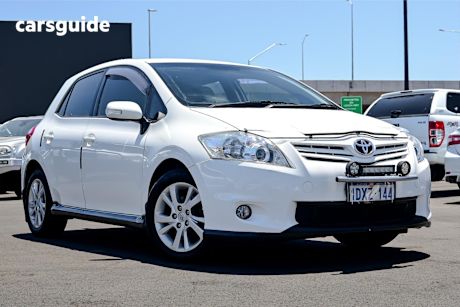 White 2011 Toyota Corolla Hatchback Ascent Sport