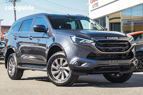 Silver 2024 Isuzu MU-X SUV