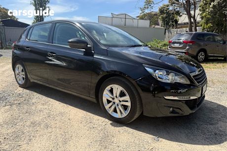 Black 2017 Peugeot 308 Hatchback Active