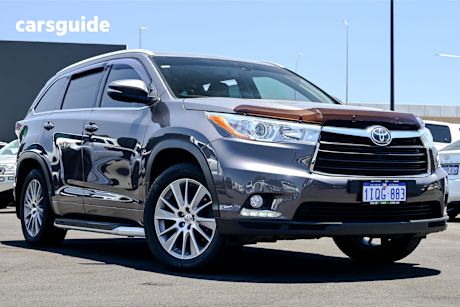 Grey 2015 Toyota Kluger Wagon Grande (4X4)