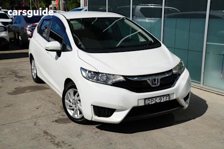 White 2017 Honda Jazz Hatch