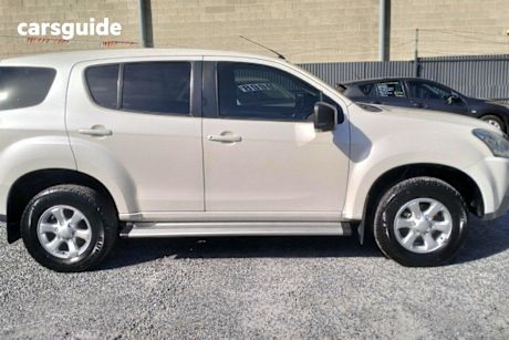 2017 Isuzu MU-X Wagon Ls-M (4X2)