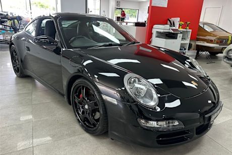 Black 2006 Porsche 911 Coupe Carrera S