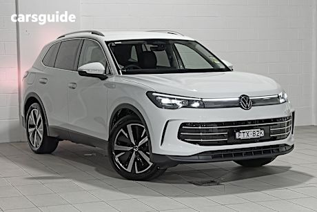 White 2025 Volkswagen Tiguan Wagon 110Tsi Elegance